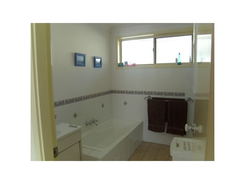 60 Transfield Avenue, Edgeworth NSW 2285