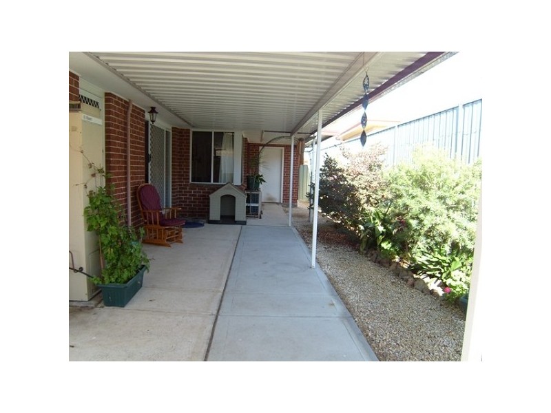 34 Bracken Close, Cameron Park NSW 2285