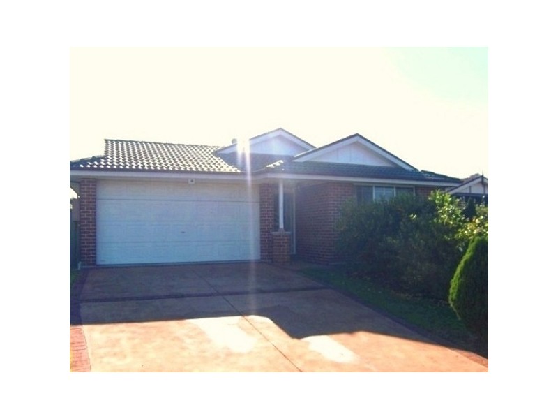 34 Bracken Close, Cameron Park NSW 2285