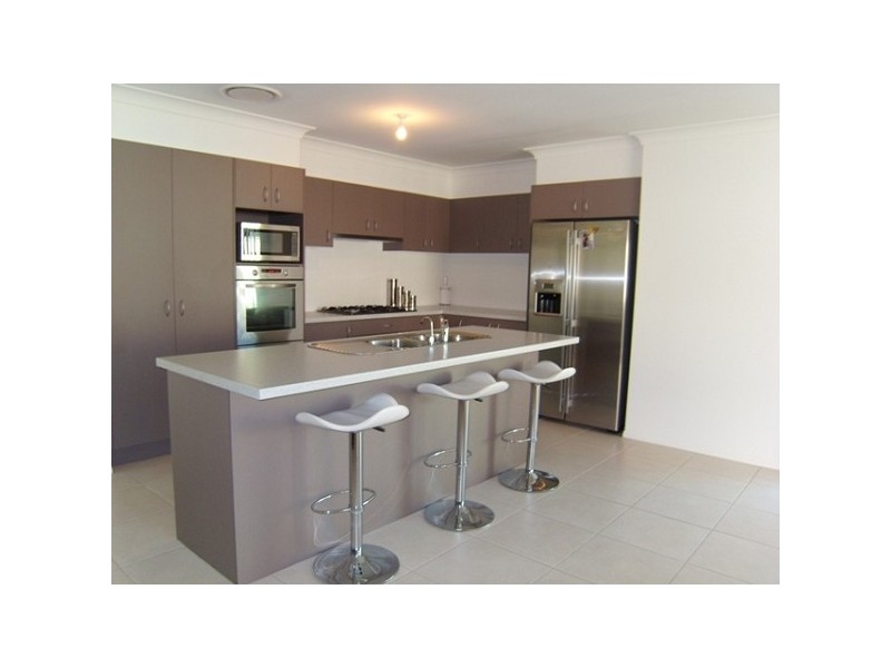 5 Hannah Street, Cameron Park NSW 2285