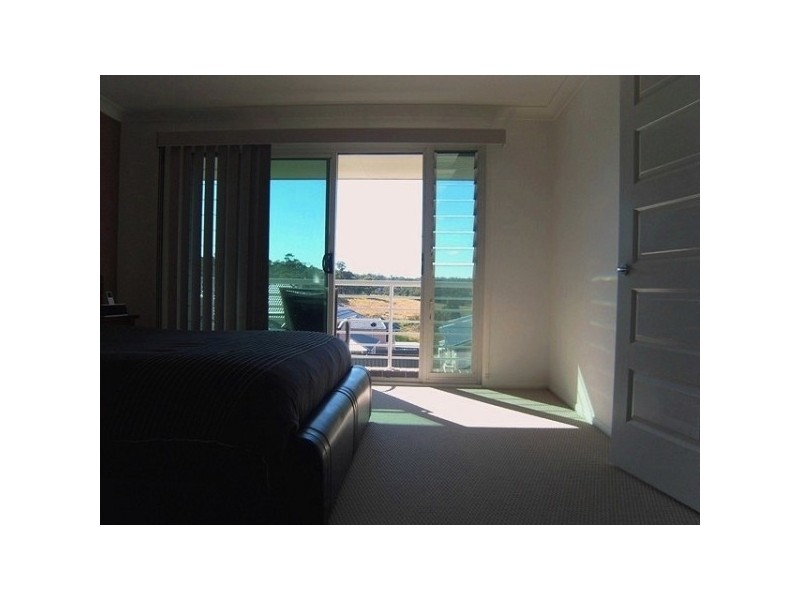 5 Hannah Street, Cameron Park NSW 2285