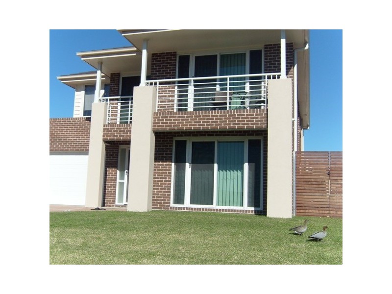 5 Hannah Street, Cameron Park NSW 2285