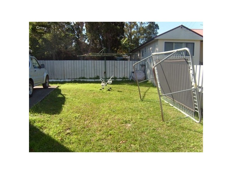 11 Vena Street, Glendale NSW 2285