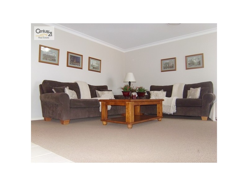 3 Bussorah Place, Cameron Park NSW 2285