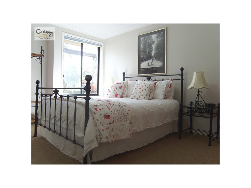 3 Bussorah Place, Cameron Park NSW 2285