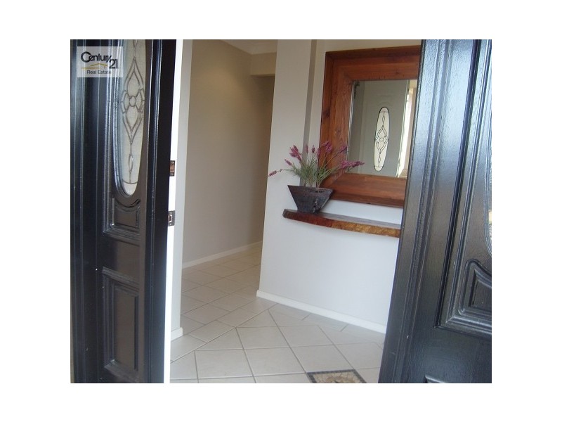 3 Bussorah Place, Cameron Park NSW 2285