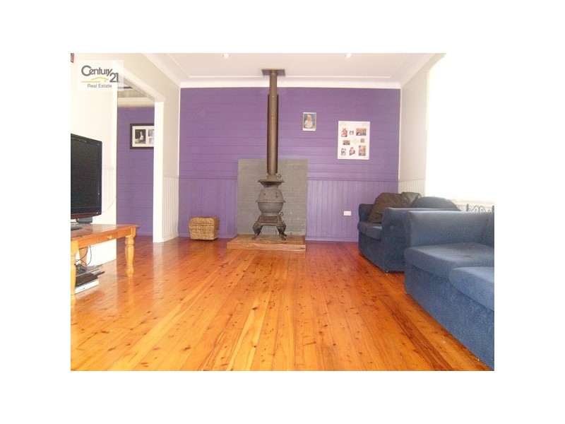 12 Aroona Street, Edgeworth NSW 2285