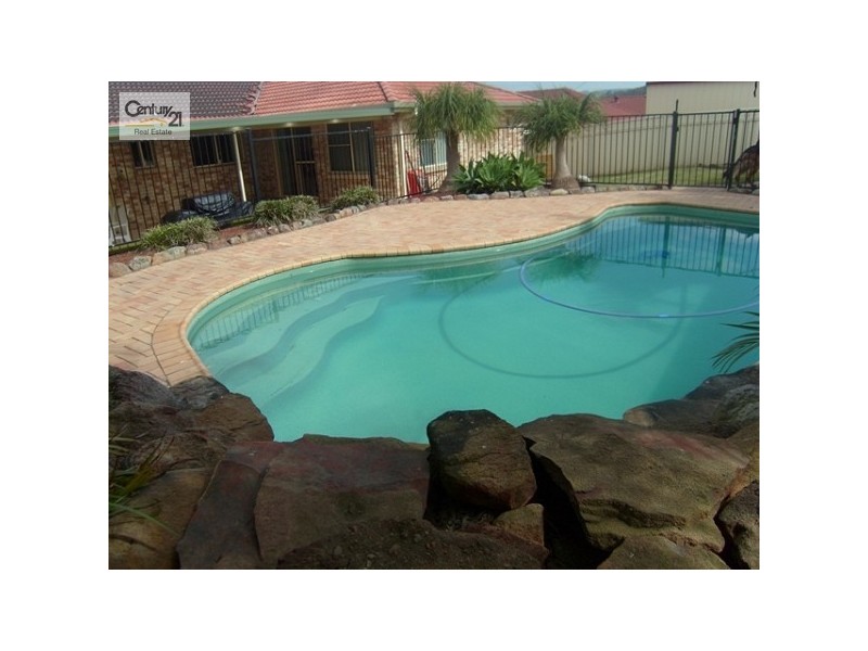 24 Flamingo Drive, Cameron Park NSW 2285