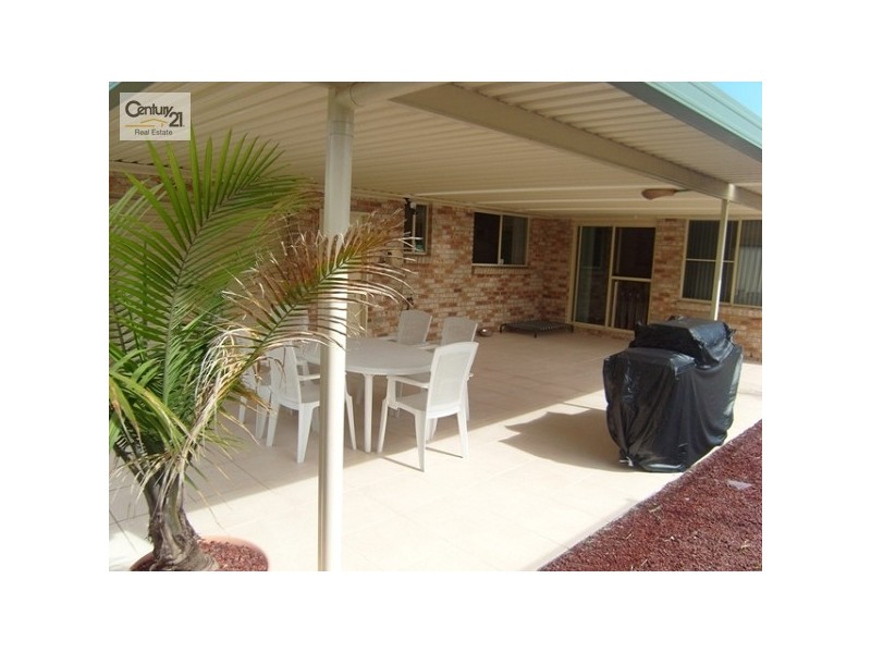24 Flamingo Drive, Cameron Park NSW 2285