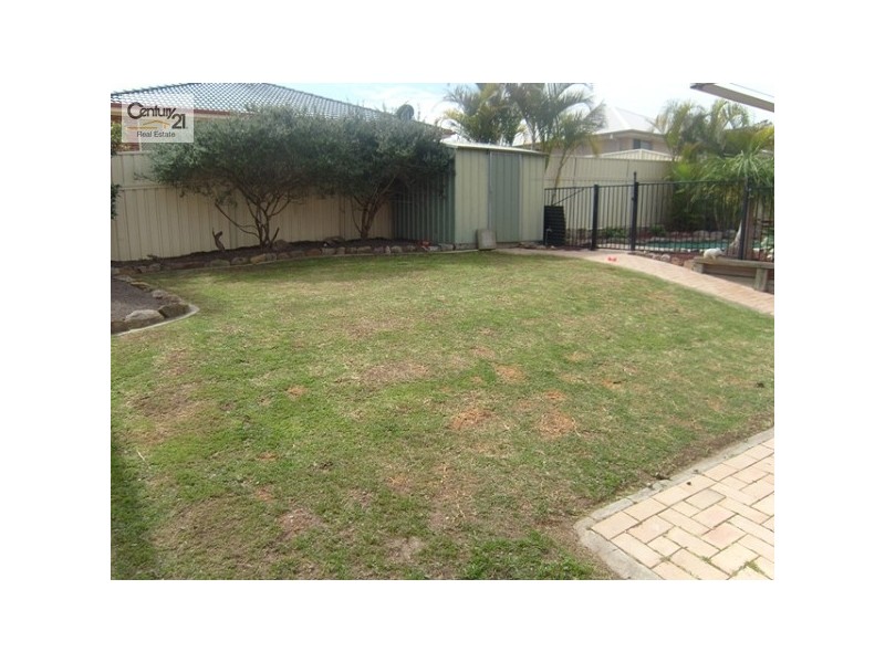 24 Flamingo Drive, Cameron Park NSW 2285
