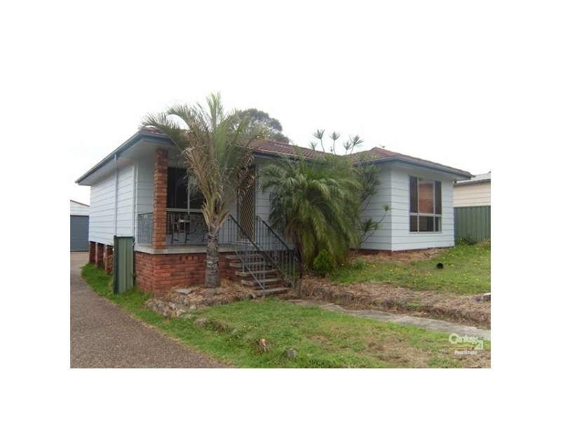 4 Coomalong Close, Holmesville NSW 2286