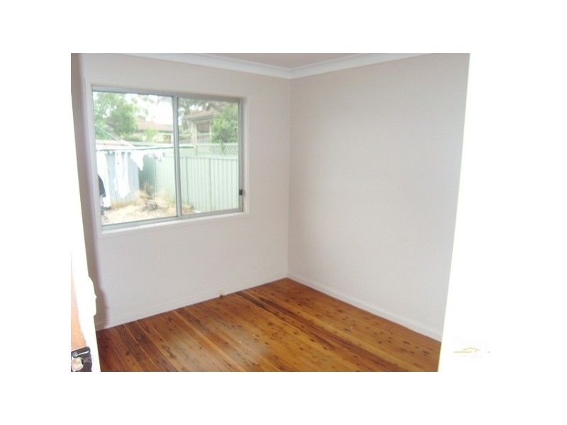 4 Coomalong Close, Holmesville NSW 2286