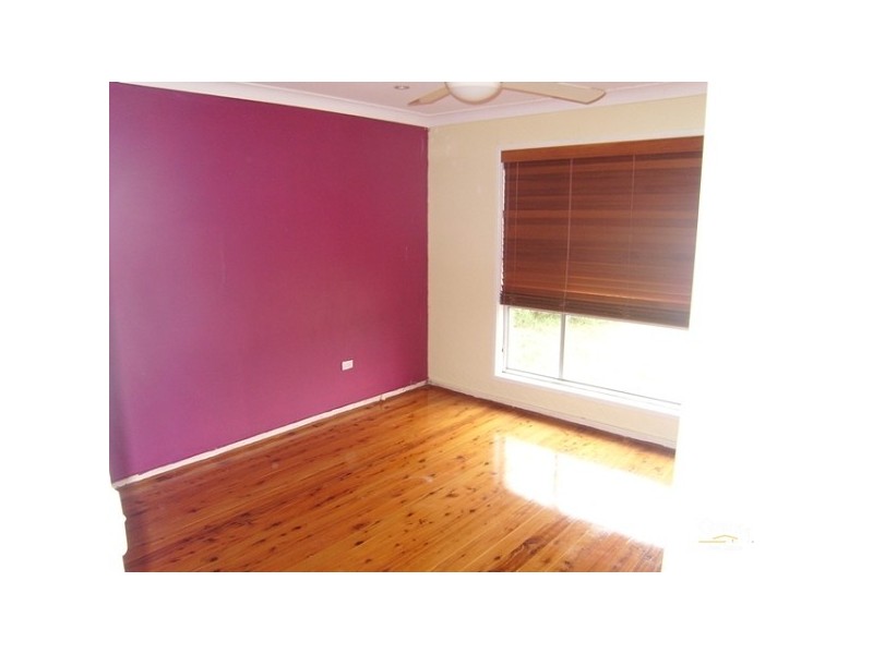 4 Coomalong Close, Holmesville NSW 2286