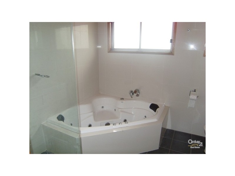 4 Coomalong Close, Holmesville NSW 2286