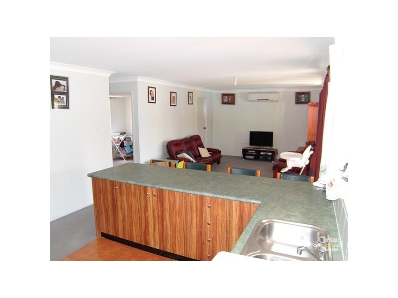 28 Tenille Close, Cameron Park NSW 2285