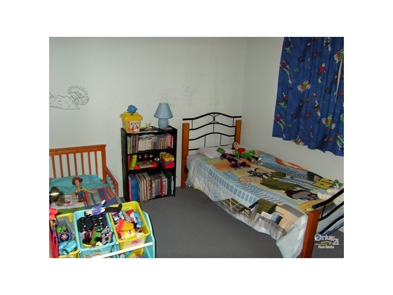 28 Tenille Close, Cameron Park NSW 2285