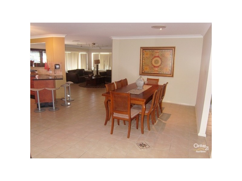 10 Hebe Place, Cameron Park NSW 2285