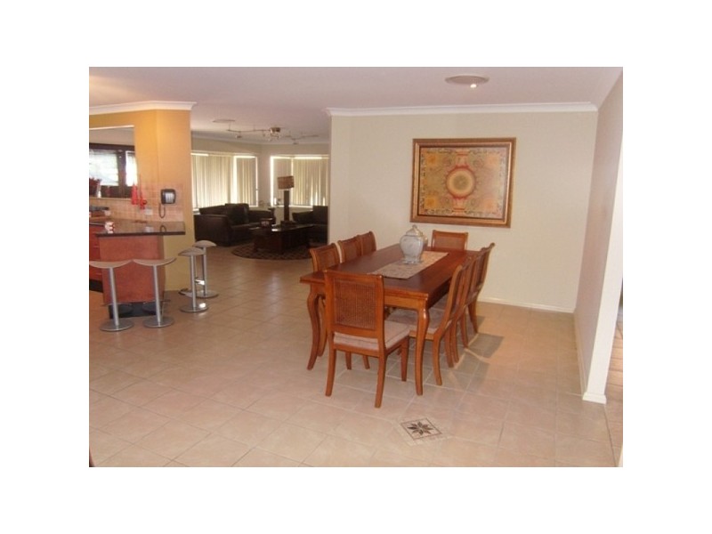 10 Hebe Place, Cameron Park NSW 2285