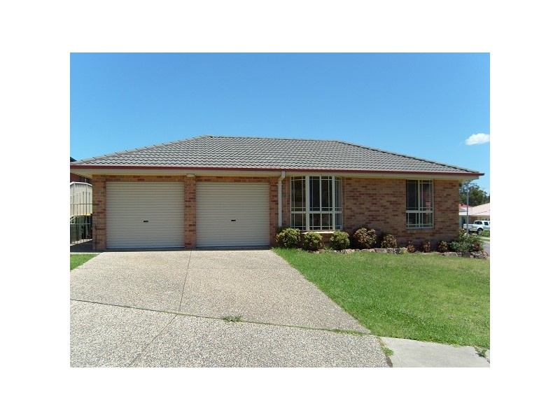 2 Cornus Circuit, Cameron Park NSW 2285