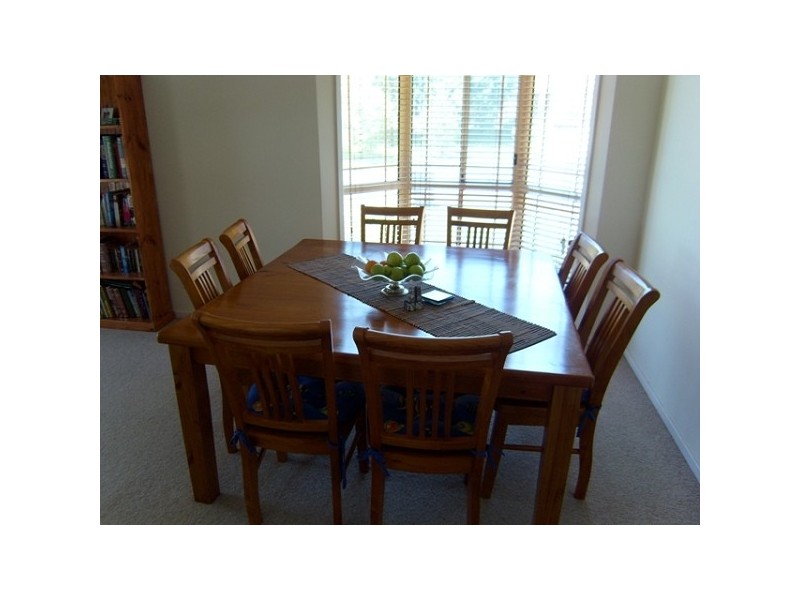 2 Cornus Circuit, Cameron Park NSW 2285