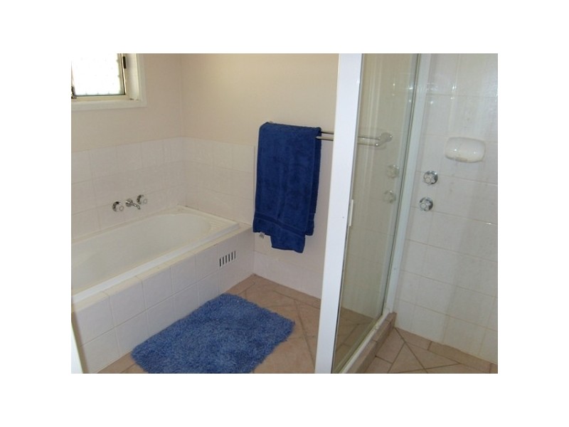 2 Cornus Circuit, Cameron Park NSW 2285