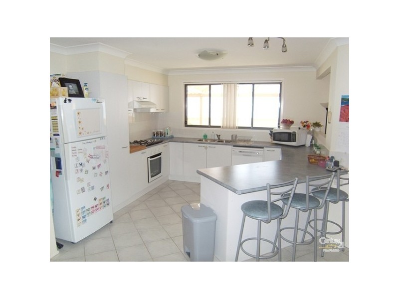 8 Hebe Place, Cameron Park NSW 2285