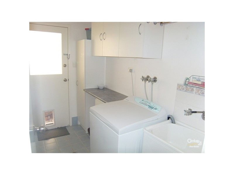 8 Hebe Place, Cameron Park NSW 2285