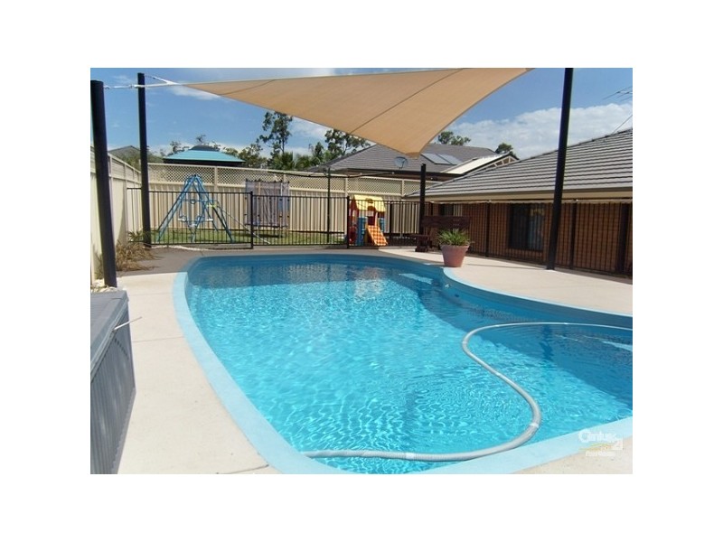 8 Hebe Place, Cameron Park NSW 2285