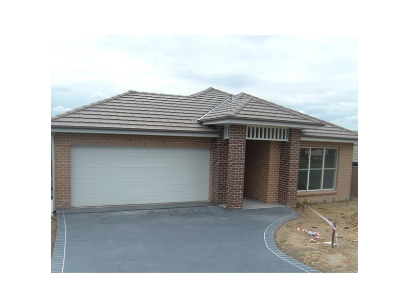 18 Ridgemont Avenue, Cameron Park NSW 2285