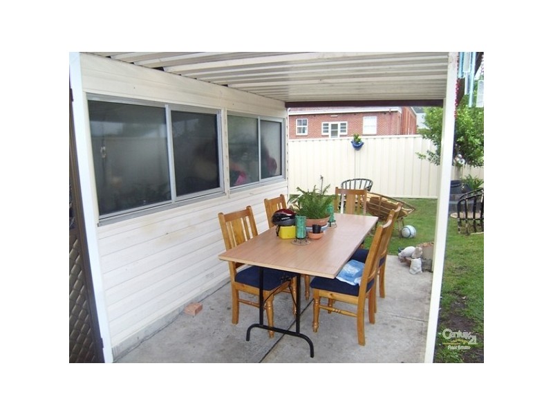 10 Margaret St, Teralba NSW 2284