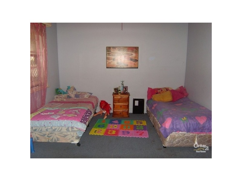 10 Margaret St, Teralba NSW 2284