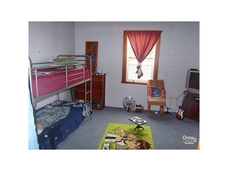 10 Margaret St, Teralba NSW 2284