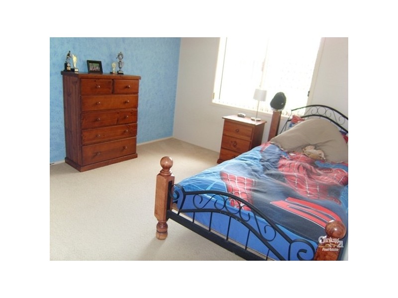 11 Toucan Close, Cameron Park NSW 2285