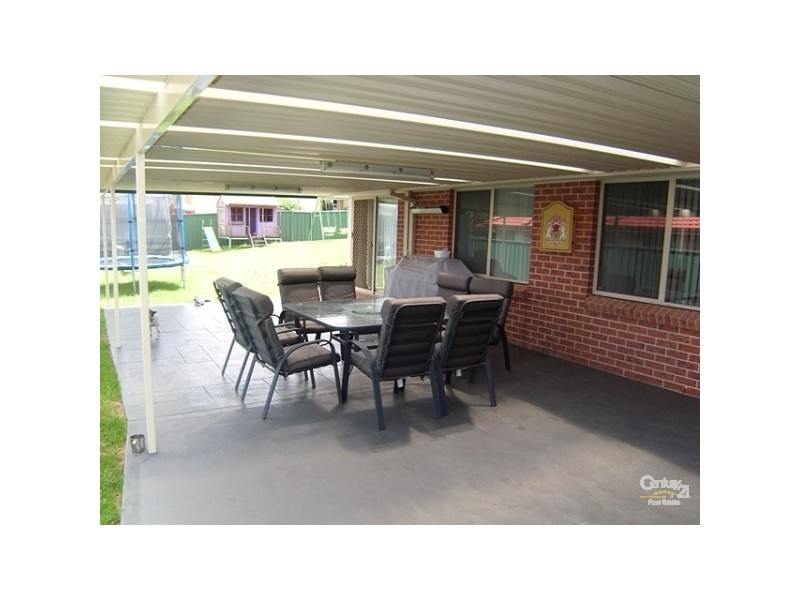 11 Toucan Close, Cameron Park NSW 2285