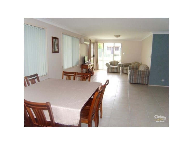 11 Toucan Close, Cameron Park NSW 2285
