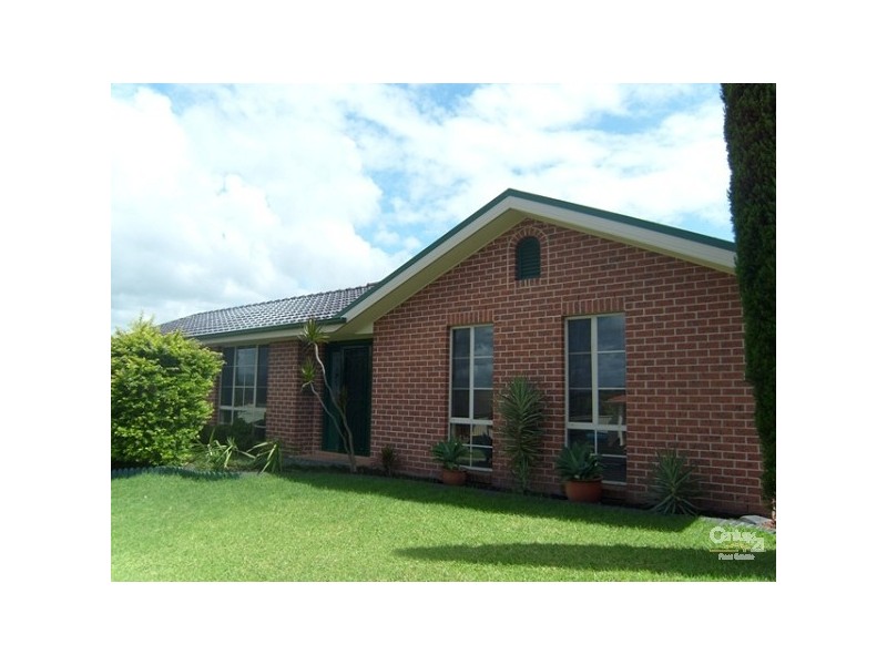 11 Toucan Close, Cameron Park NSW 2285