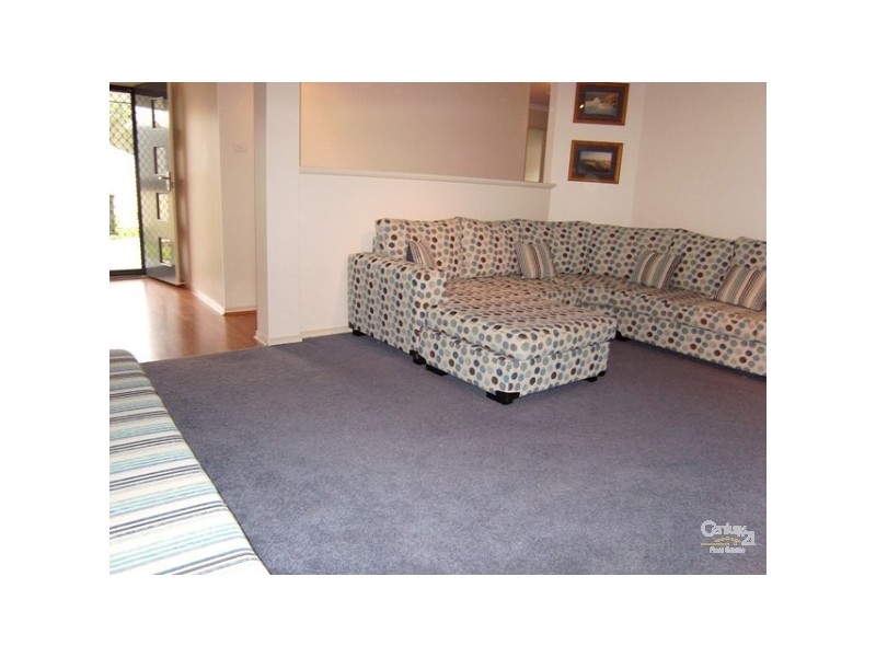 3 Quartz Place, Cameron Park NSW 2285