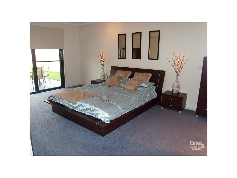 3 Quartz Place, Cameron Park NSW 2285