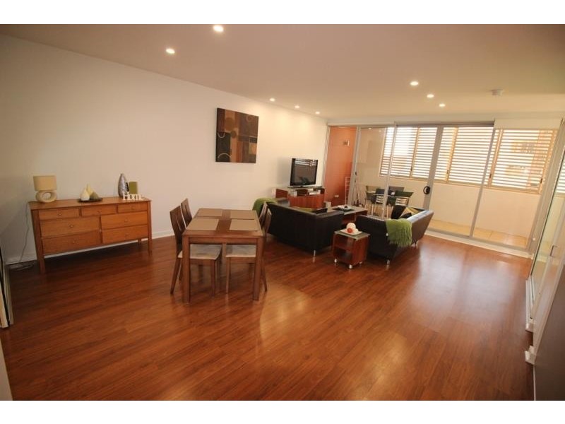 209/4 Honeysuckle Drive, Newcastle NSW 2300