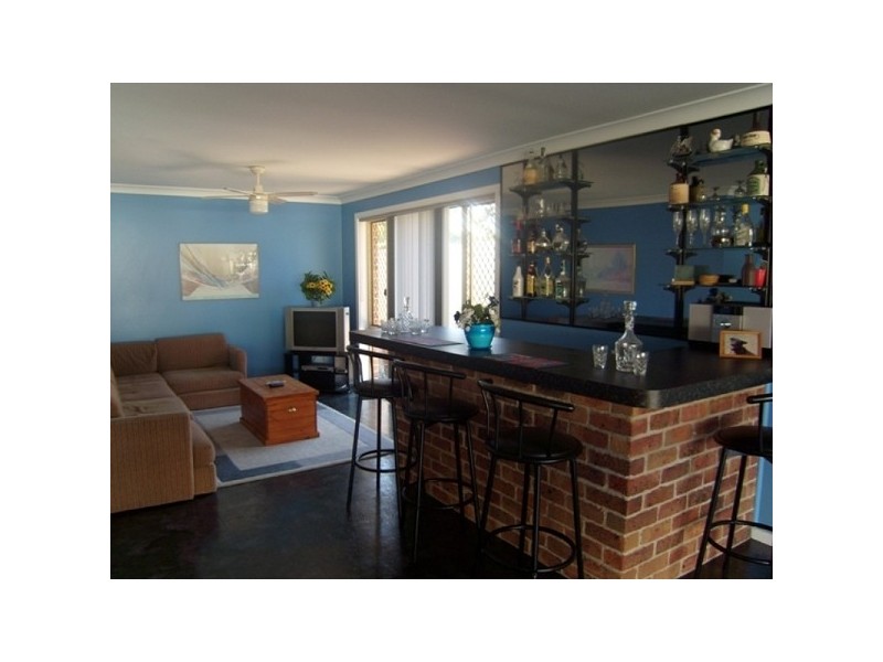 18 Calancra Avenue, Cameron Park NSW 2285