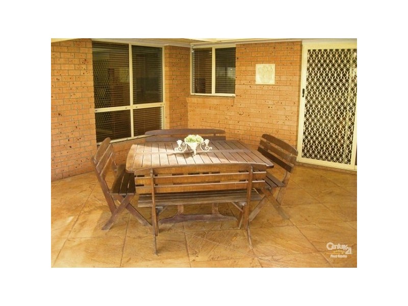 34 NorthLakes Dr, Cameron Park NSW 2285