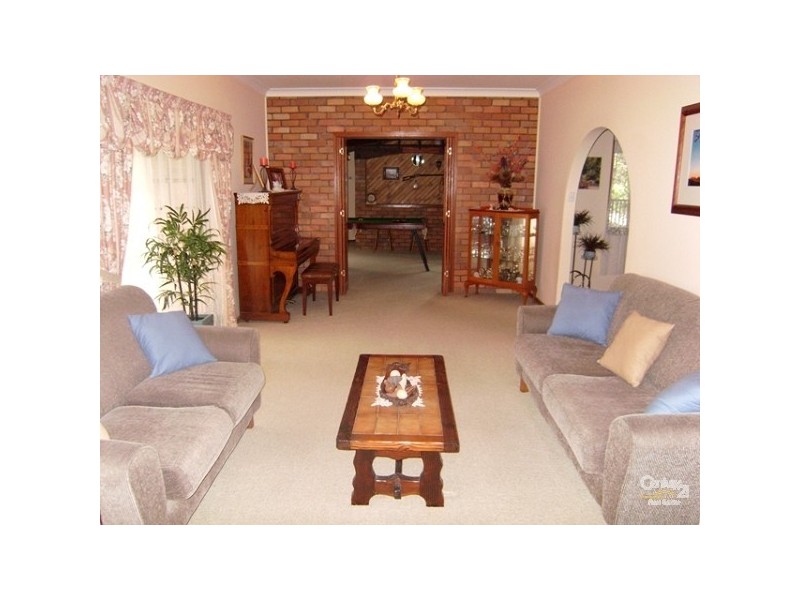 1 Geordie St, Killingworth NSW 2278