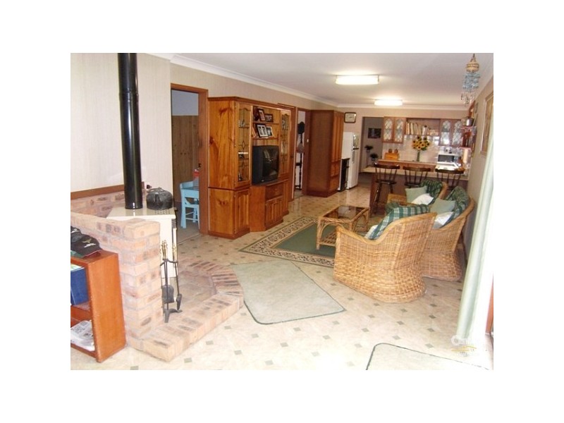 1 Geordie St, Killingworth NSW 2278
