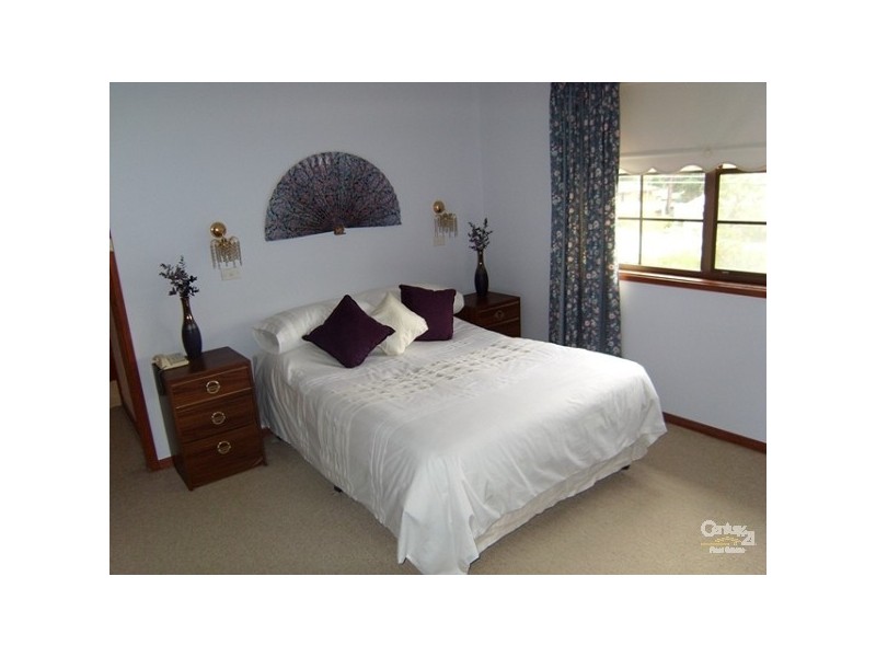 1 Geordie St, Killingworth NSW 2278
