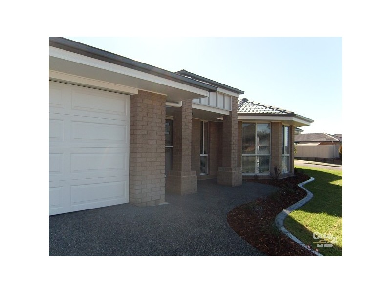 20 Billabong Drive, Cameron Park NSW 2285