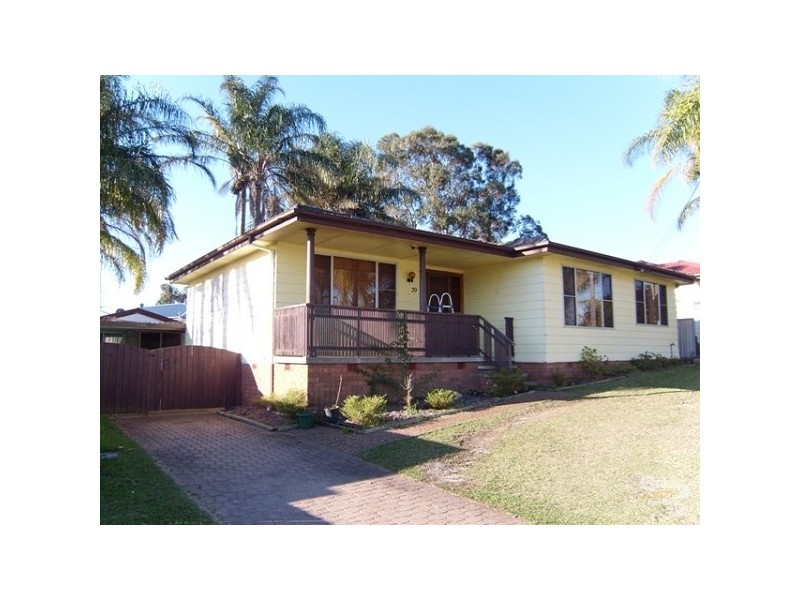 39 Elizabeth St, Holmesville NSW 2286
