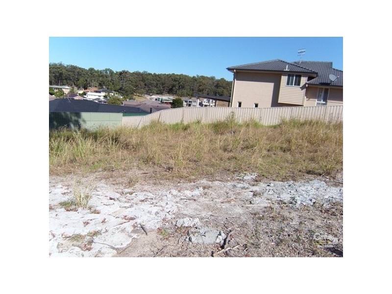 8 Eliza Place, Macquarie Hills NSW 2285