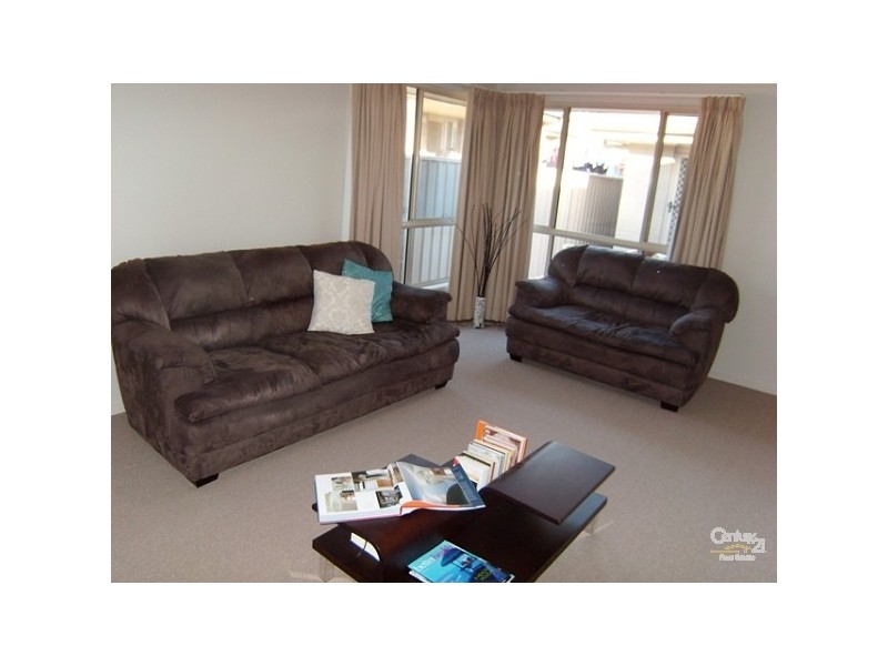 162 NorthLakes Dr, Cameron Park NSW 2285