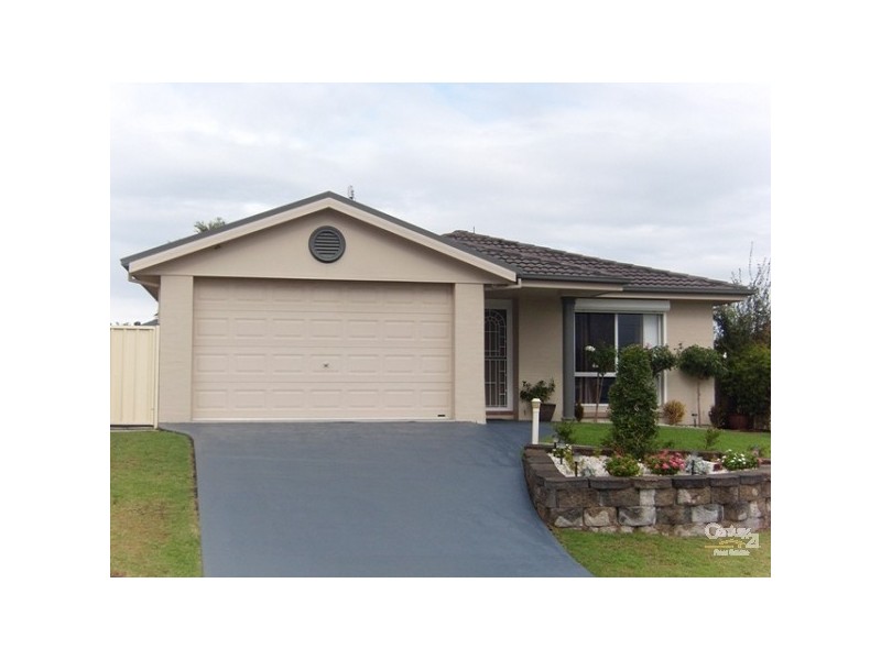 6 Hoya Close, Cameron Park NSW 2285