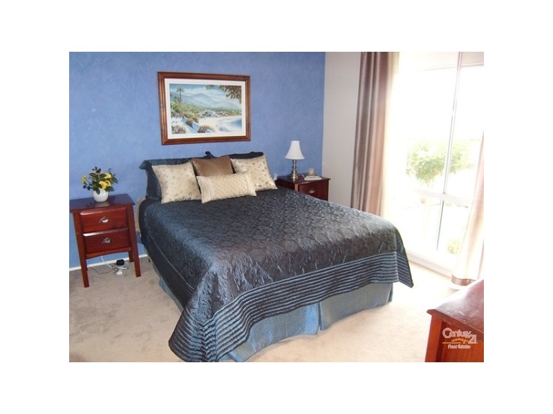 6 Hoya Close, Cameron Park NSW 2285